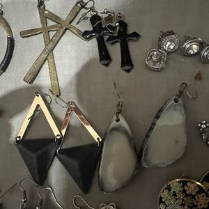Bundle of earrings